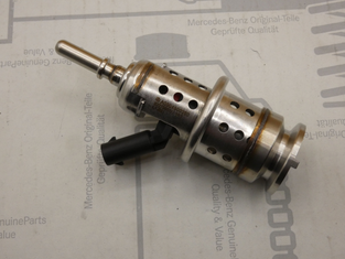 Original Mercedes-Benz AdBlue/Additiv-Einspritzdüse. Sprinter W907