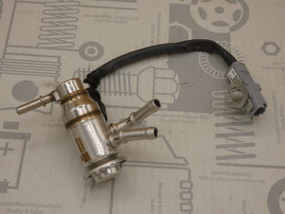 Original Mercedes-Benz AdBlue/Additiv-Einspritzdüse. V-Klasse W447