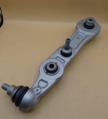 Original Mercedes-Benz AMG Querlenker links. C63 AMG / W205