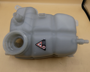 Original Mercedes-Benz Ausgleichbehälter Kühlwasser. CLA 118,A-Klasse 177, GLB 247