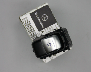 Original Mercedes-Benz Bedienschalter / Heckdeckel. C-Klasse, GLC