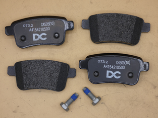 Original Mercedes-Benz Bremsklötze hinten. Citan W415