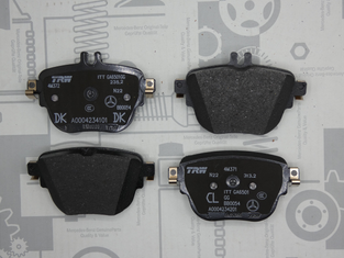 Original Mercedes-Benz Bremsklötze hinten. E-Klasse W213, W238, CLS W257