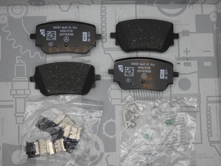 Original Mercedes-Benz Bremsklotz-Satz hinten. CLA W118, A-Klasse W177, B-Klasse W247