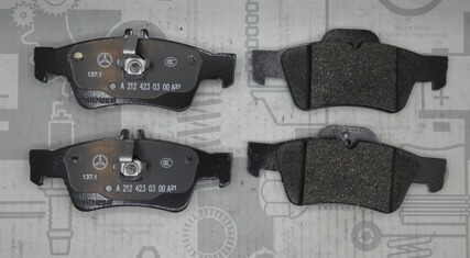 Original Mercedes-Benz Bremsklotz-Satz hinten. E-Klasse W212, CLS W218
