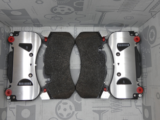 Original Mercedes-Benz Bremsklotz-Satz vorne. AMG GT W190, C-Klasse W205