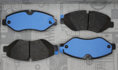 Original Mercedes-Benz Bremsklotz-Satz vorne. Sprinter W907, W910