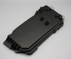 Original Mercedes-Benz Deckel / Sicherungskasten. C-Klasse 204, E-Klasse 207