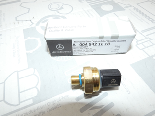 Original Mercedes-Benz Drucksensor Kraftstoffleitung. ML, GL, CLA, GLA, A-Klasse, C-Klasse..
