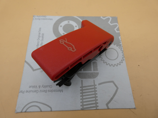 Original Mercedes-Benz Griff Motorhaubenentriegelung. W117, W156, W166, W176, W176, W205