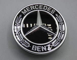 Original Mercedes-Benz Haubenemblem C-Klasse W204, W205 schwarz.