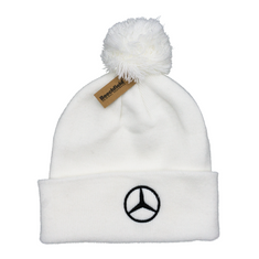 Weiße Beanie-Mütze mit schwarzem Mercedes Stern