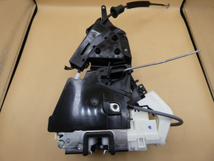 Original Mercedes-Benz Türschloss hinten rechts. A-Klasse W169