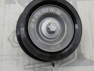 Original Mercedes-Benz Umlenkrolle. OM 272, OM 273