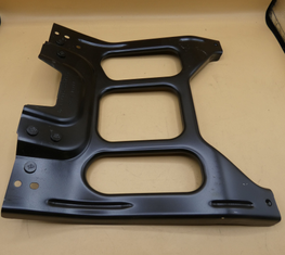 Original Mercedes-Benz Träger, Vorbau rechts. V-Klasse W447, W448