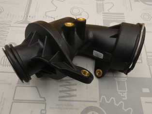 Original Mercedes-Benz Ladeluftleitung. E-Klasse W210, S-Klasse W220. (OM613)