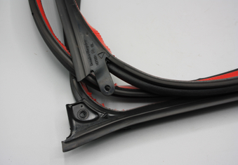 Original Mercedes-Benz Türdichtung vorne links. A-Klasse W169, B-Klasse W245