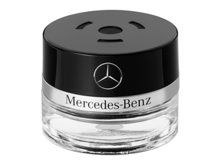 Duftflakon mit schwarzem Deckel und Mercedes-Benz Logo