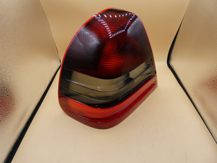 Original Mercedes-Benz Rückleuchtenglas links. C-Klasse W202