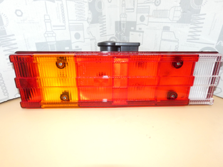 Original Mercedes-Benz Rückleuchte rechts, mit Rückfahrwarner. Atego-2