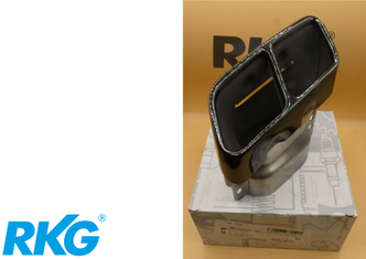 Original Mercedes-Benz AMG Endrohrblende links. CLA 117, GLA 156, A45, S-Klasse 217-1