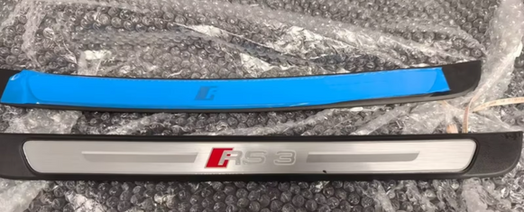 Einstiegsleisten Audi RS3 – Original, 1 Satz (2 Stück)-1