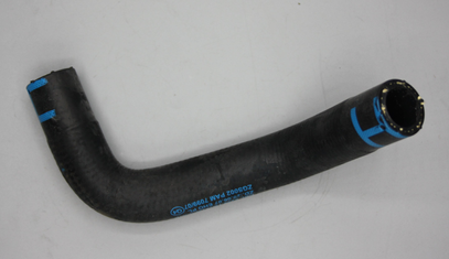 Original Mercedes-Benz Schlauch zwischen Ölwärmetauscher und Wasserauslaufstutzen OM651-2