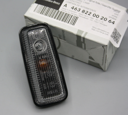 Original Mercedes-Benz Seitenblinker. G-Modell-2