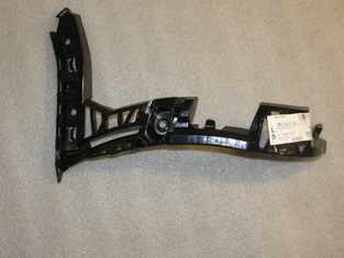 Mercedes-Benz Seitenführung-rechts, Stoßfänger hinten. A-Klasse W177-2