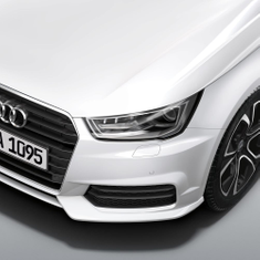 Frontspoilerlippen grundiert, links und rechts